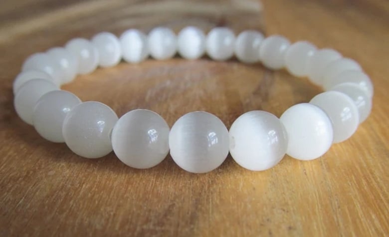 Agate Bracelet with Selenite, Harmony and Grounding - Golden Lotus Mala